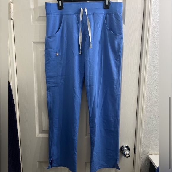 Figs SET. Top and bottom - Picture 3 of 4